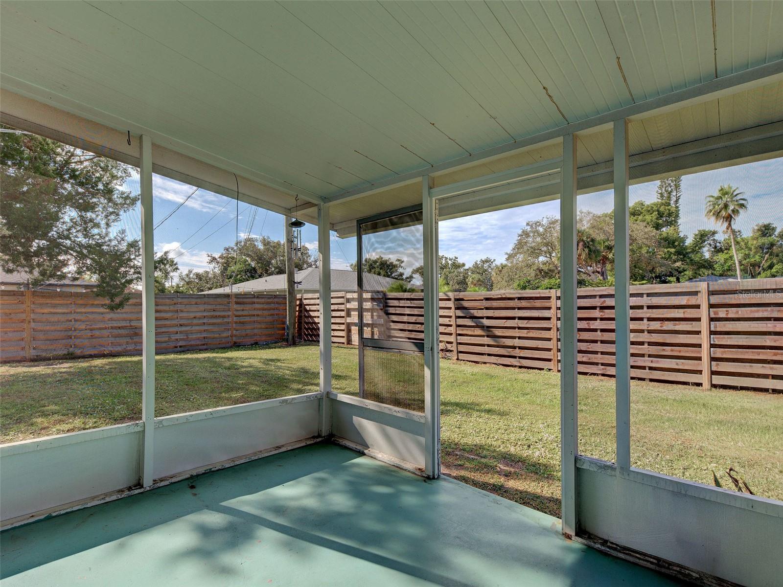 Image 33 of 42 For 2698 Valencia Road