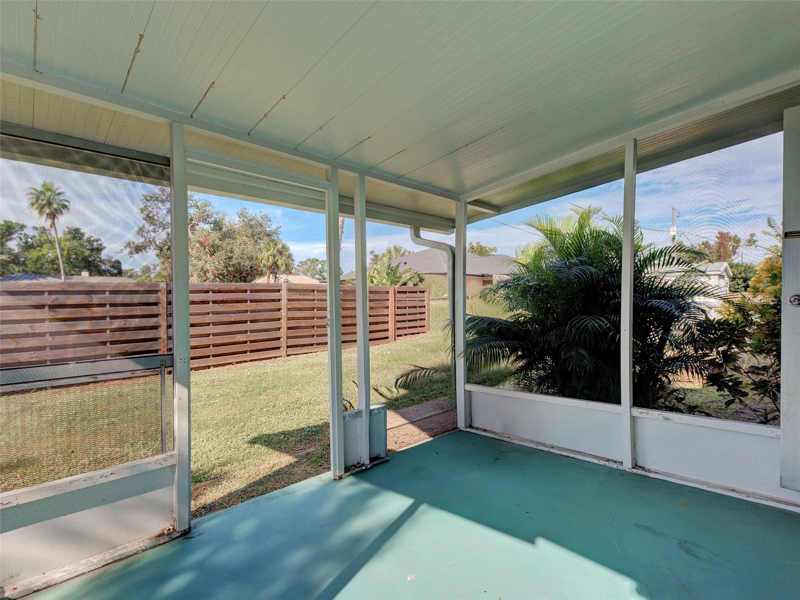 Image 34 of 42 For 2698 Valencia Road