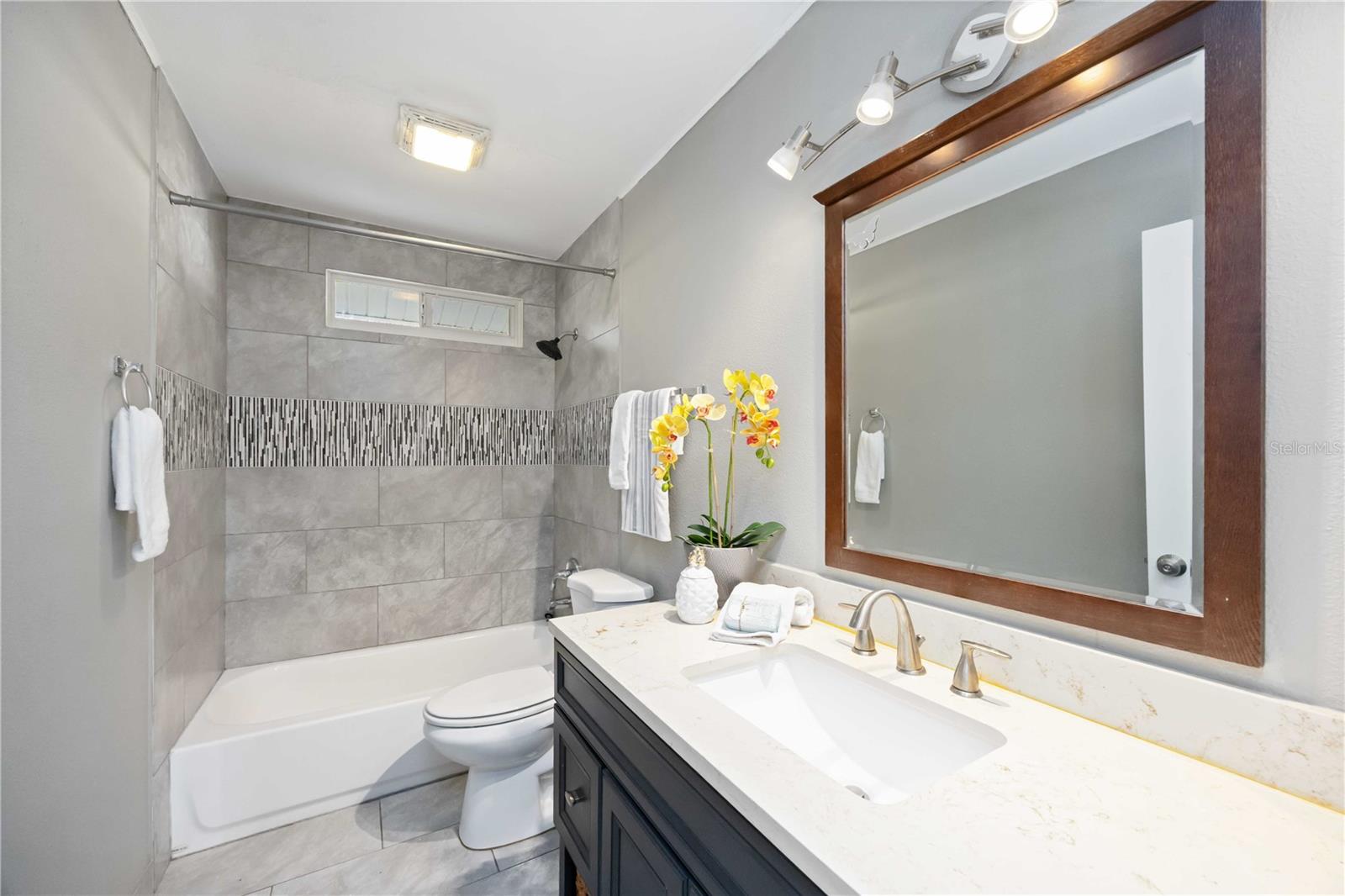 Image 27 of 48 For 1029 Elaine Street