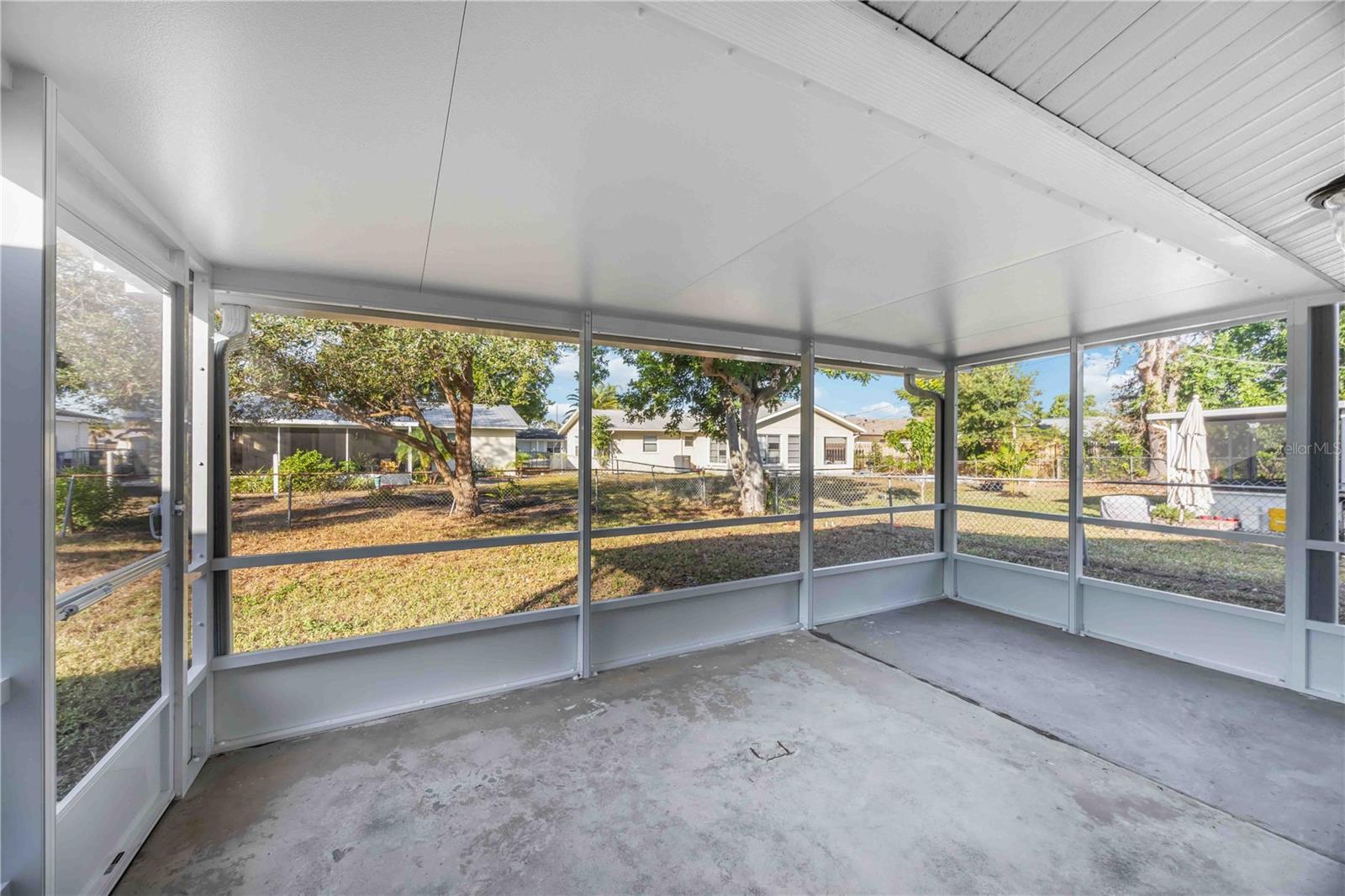 Image 30 of 48 For 1029 Elaine Street