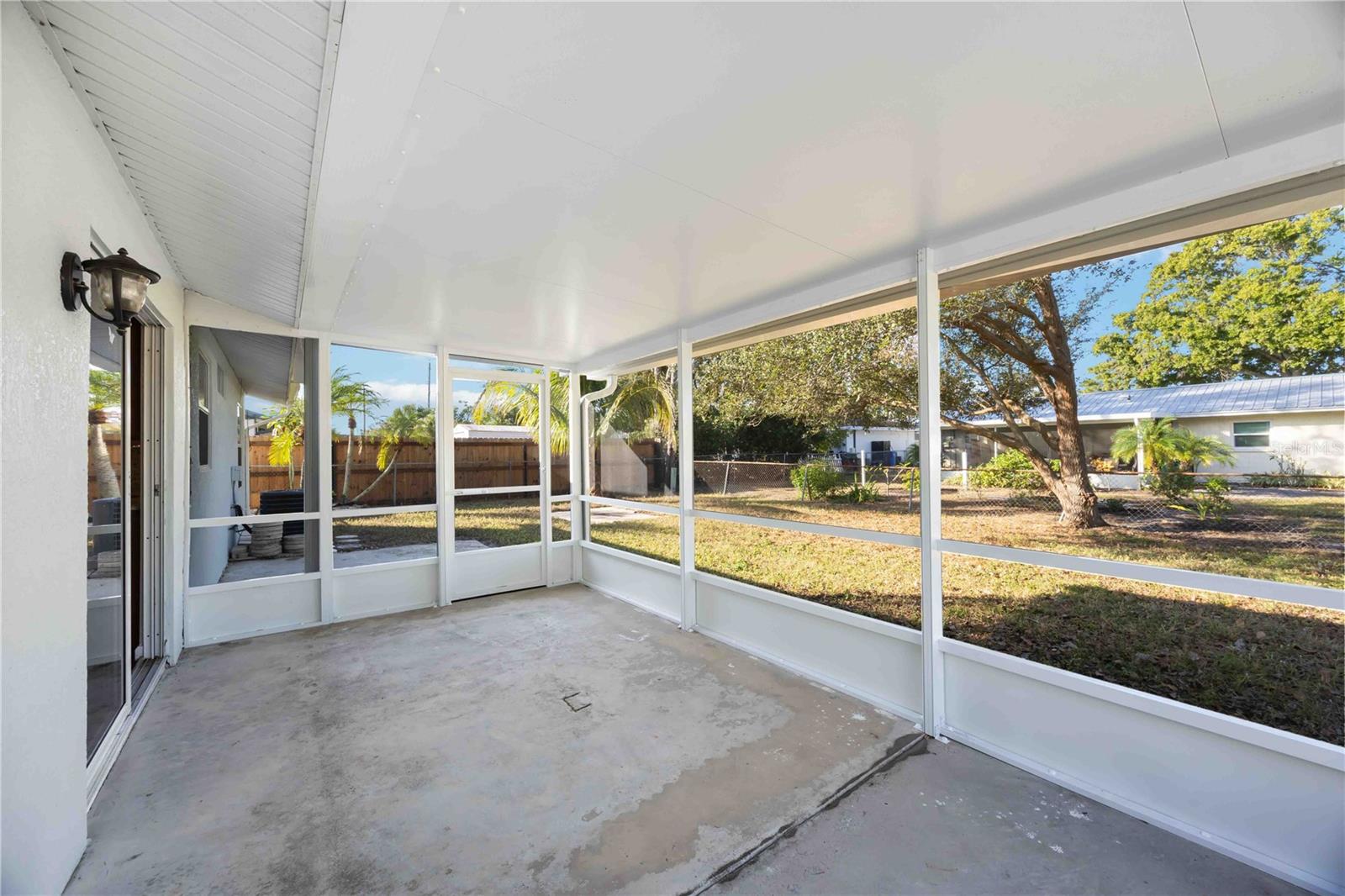 Image 31 of 48 For 1029 Elaine Street