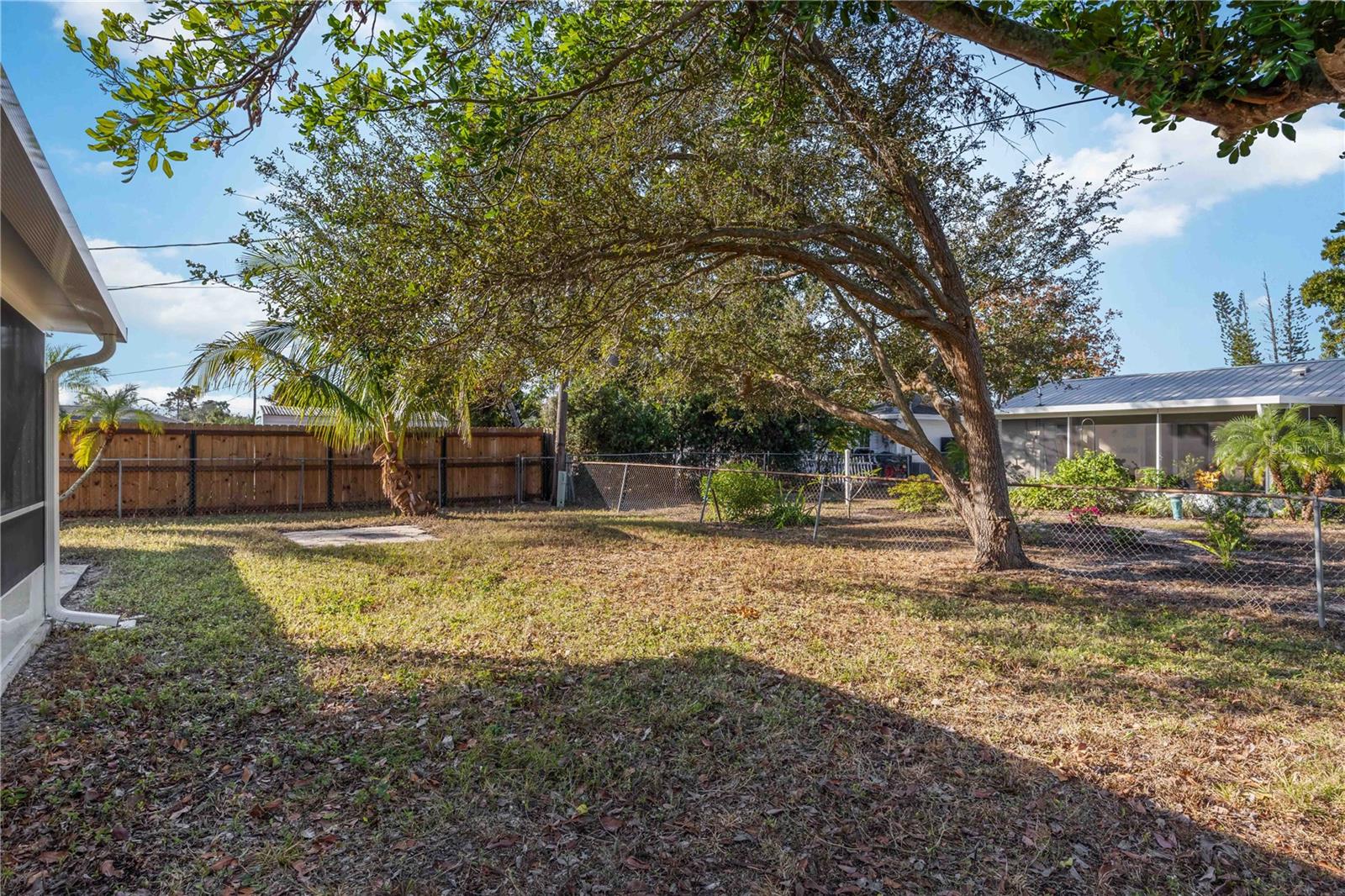 Image 38 of 48 For 1029 Elaine Street