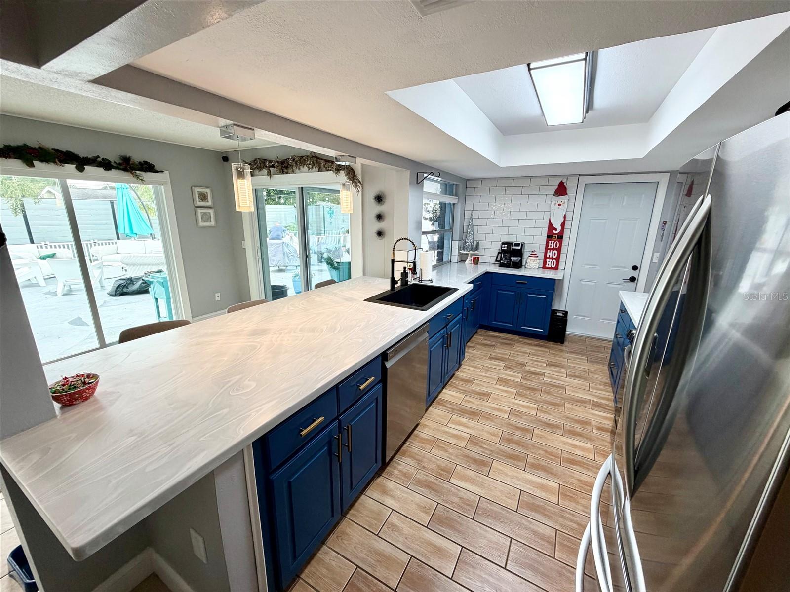 Image 17 of 38 For 3233 Teal Avenue