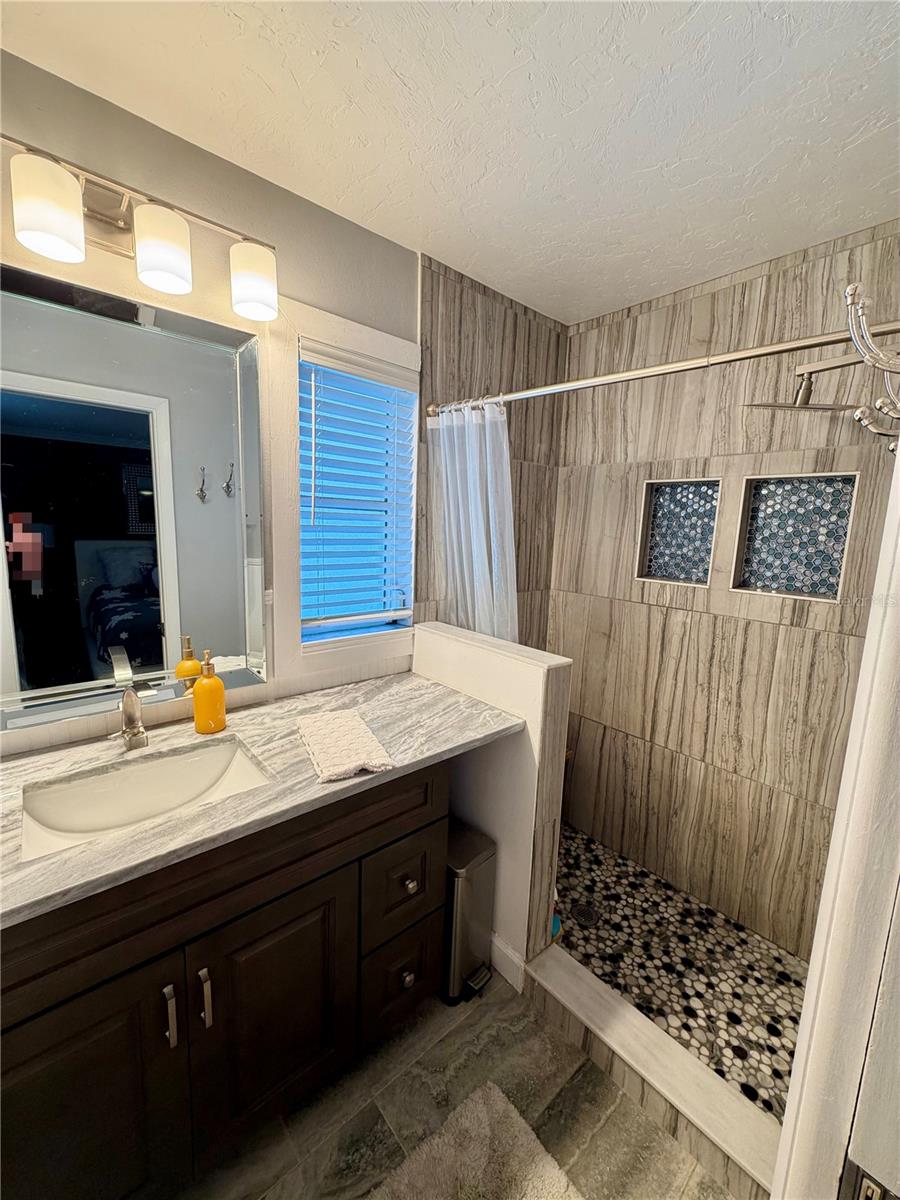 Image 28 of 38 For 3233 Teal Avenue