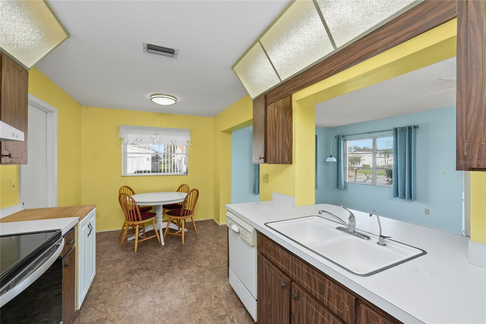 Image 13 of 49 For 9315 42nd Way N #5