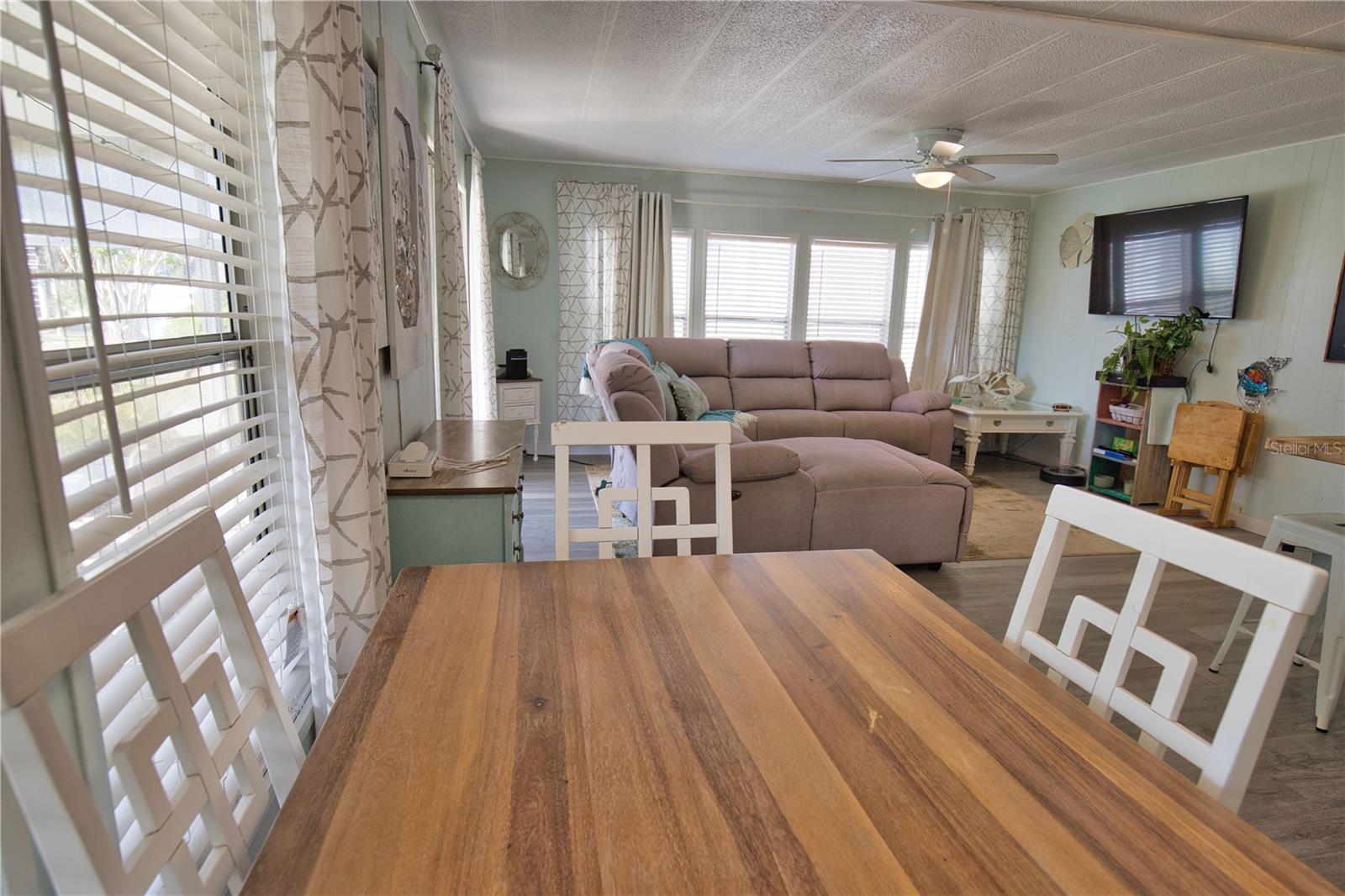 Image 12 of 39 For 8207 Archie Street