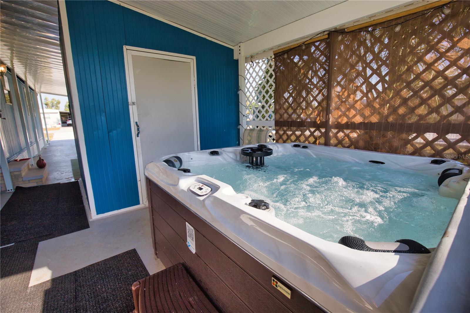 Image 28 of 39 For 8207 Archie Street