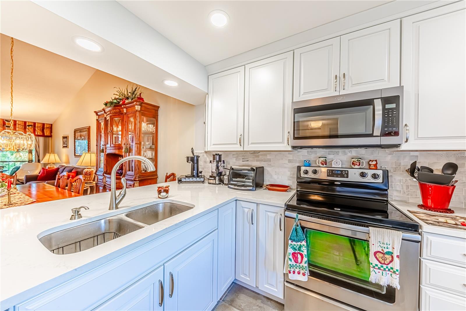 Image 12 of 29 For 688 Bird Bay Circle 27