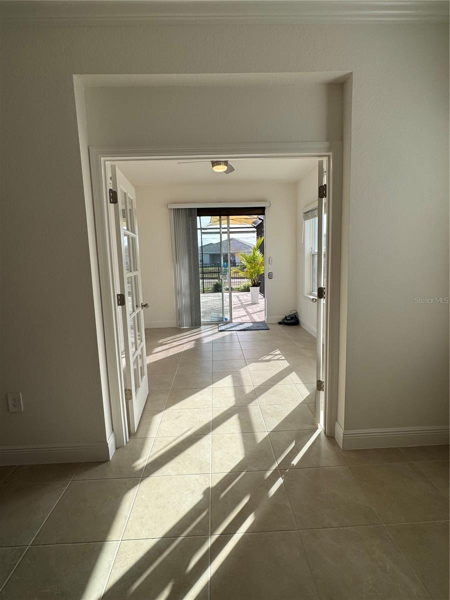 Image 22 of 35 For 16819 Canopy Garden Drive