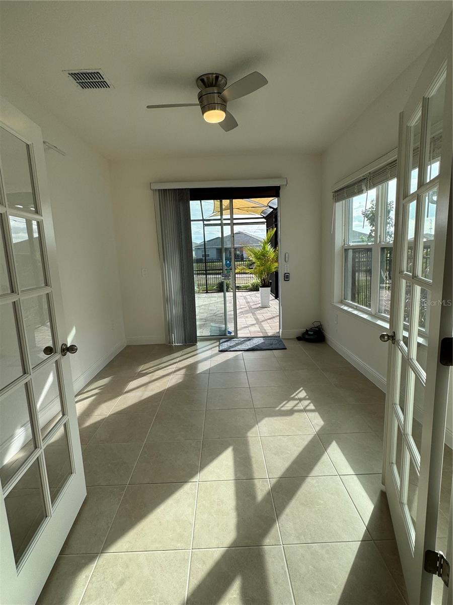 Image 23 of 35 For 16819 Canopy Garden Drive