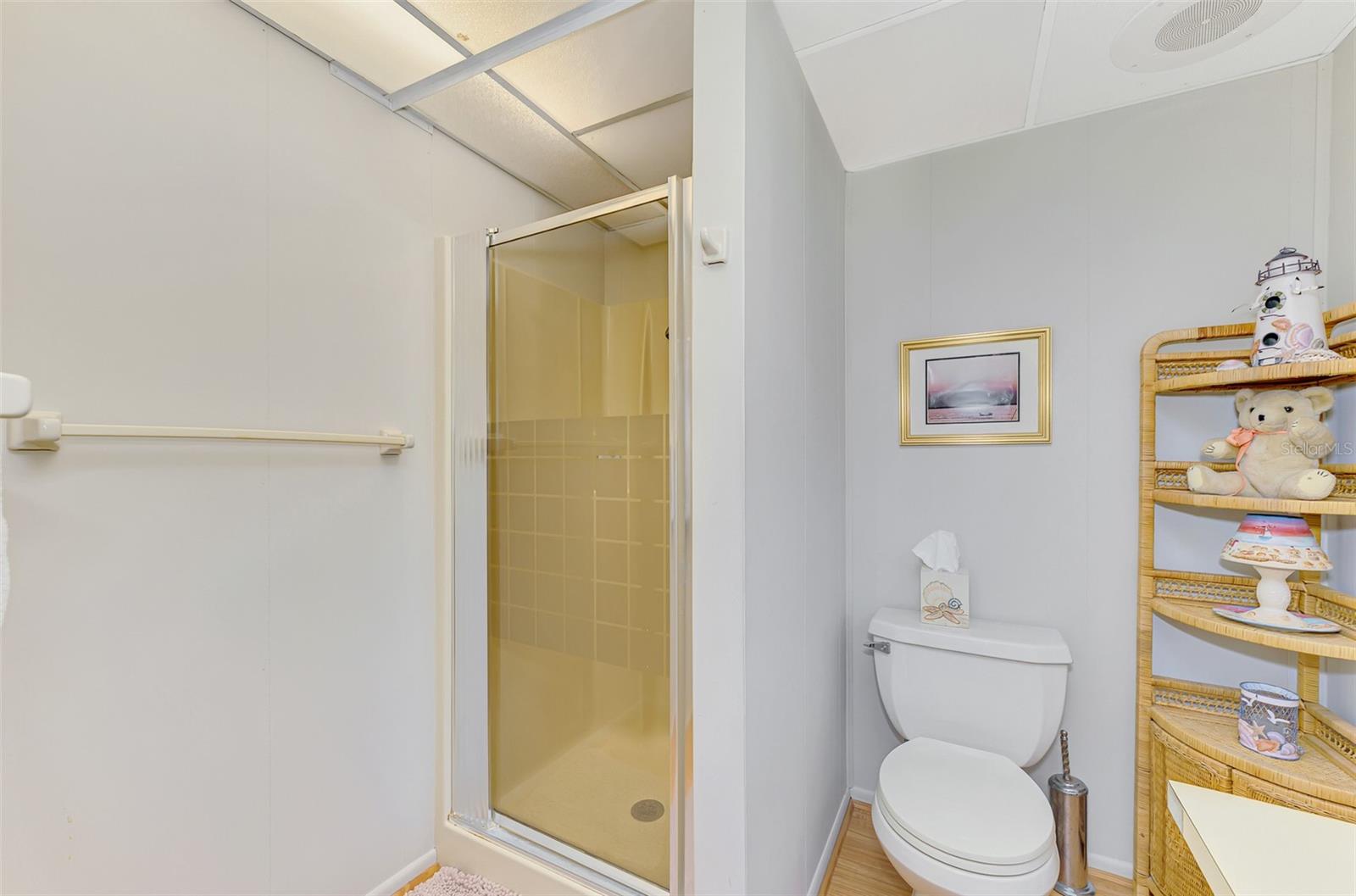 Image 32 of 43 For 5009 Palena Boulevard