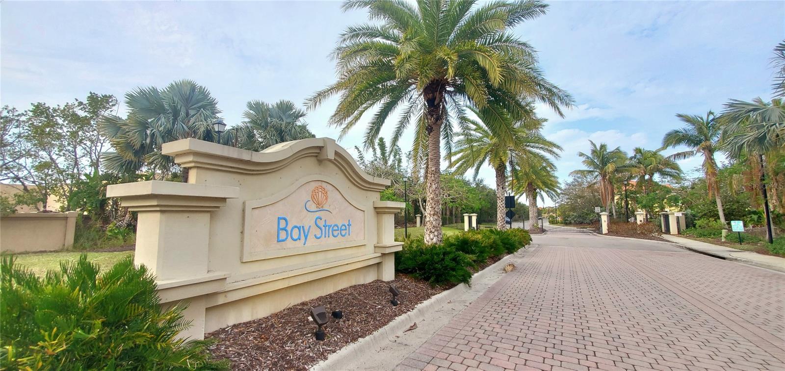 Image 3 of 48 For 4243 Expedition Way 4243