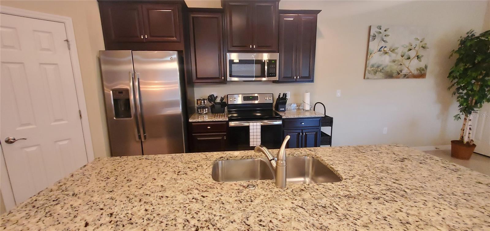 Image 5 of 48 For 4243 Expedition Way 4243