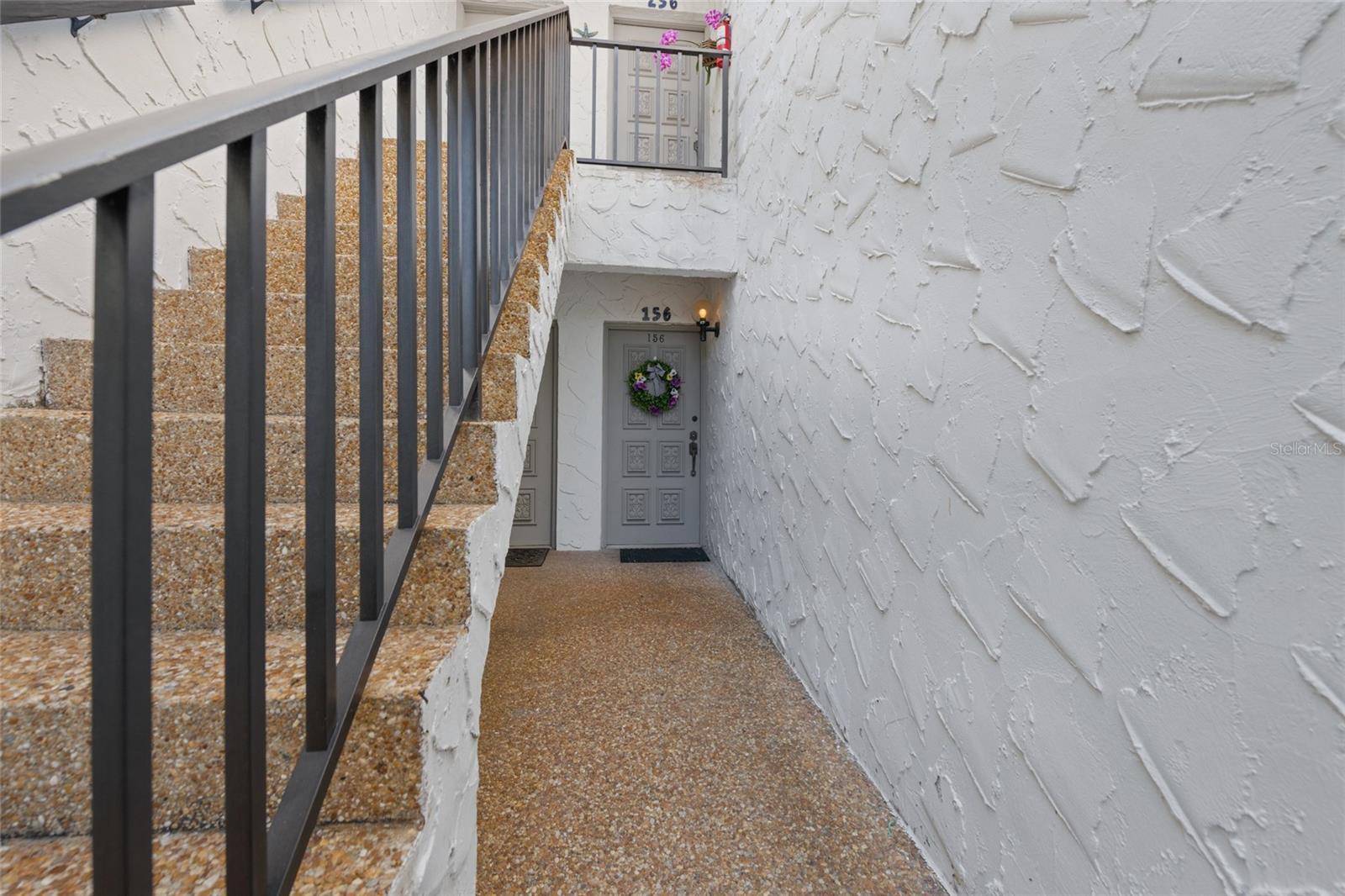 Image 4 of 50 For 1555 Tarpon Center Drive 156