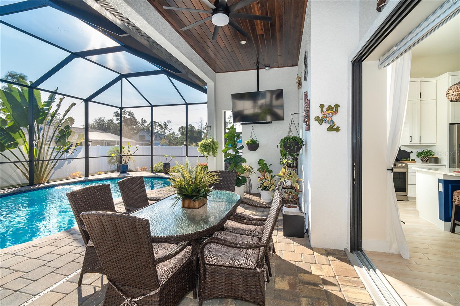 Image 24 of 52 For 2440 Cliff Street