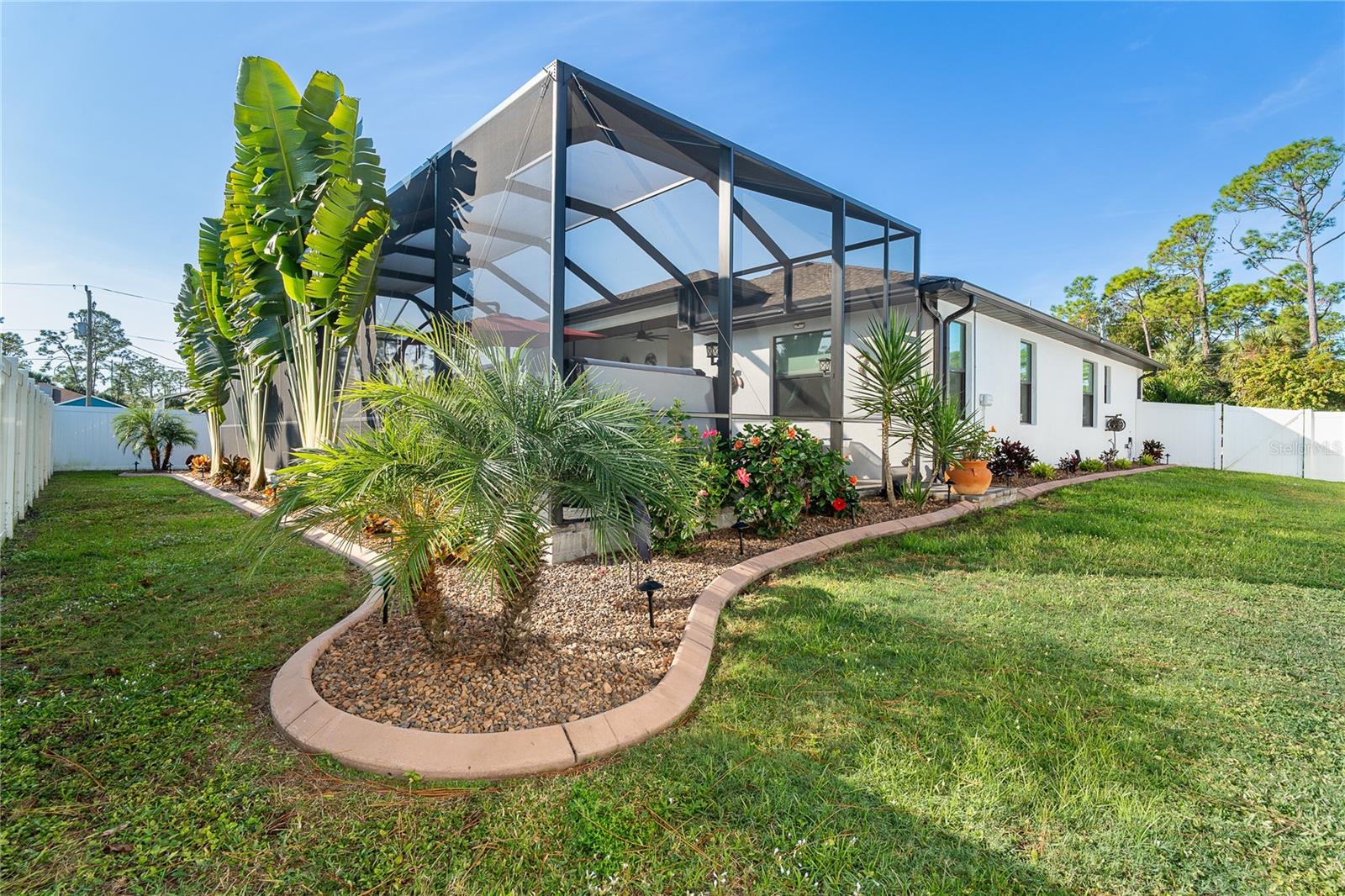 Image 33 of 52 For 2440 Cliff Street