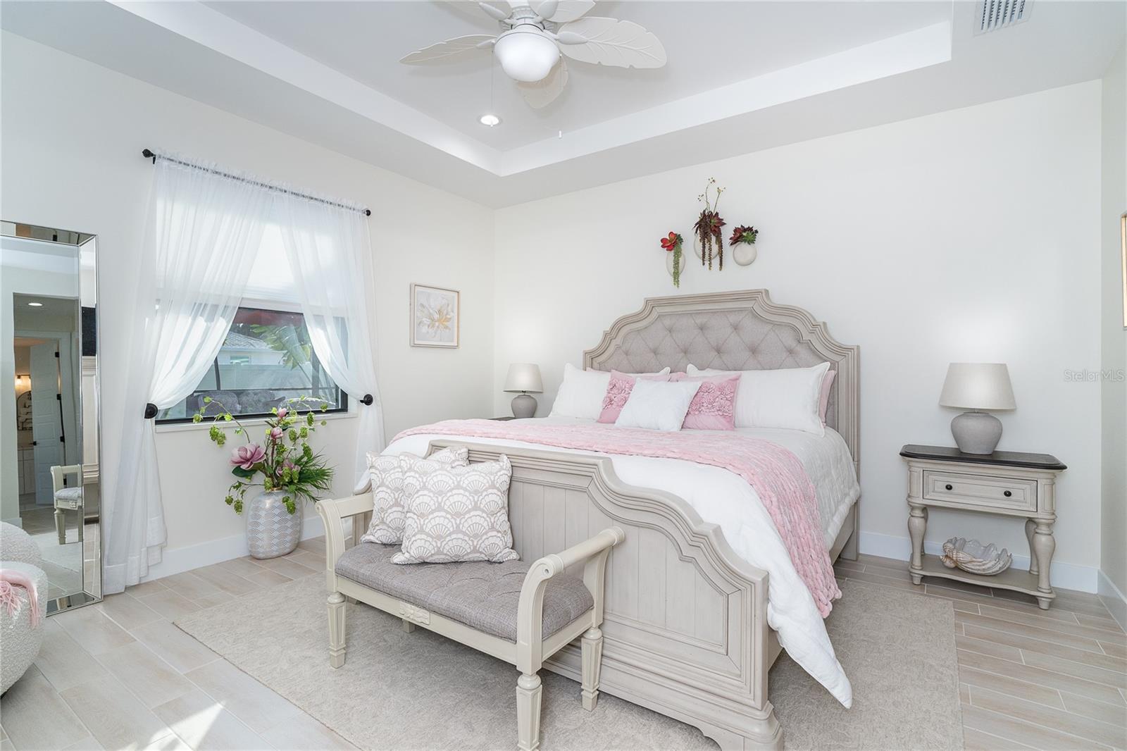 Image 37 of 52 For 2440 Cliff Street