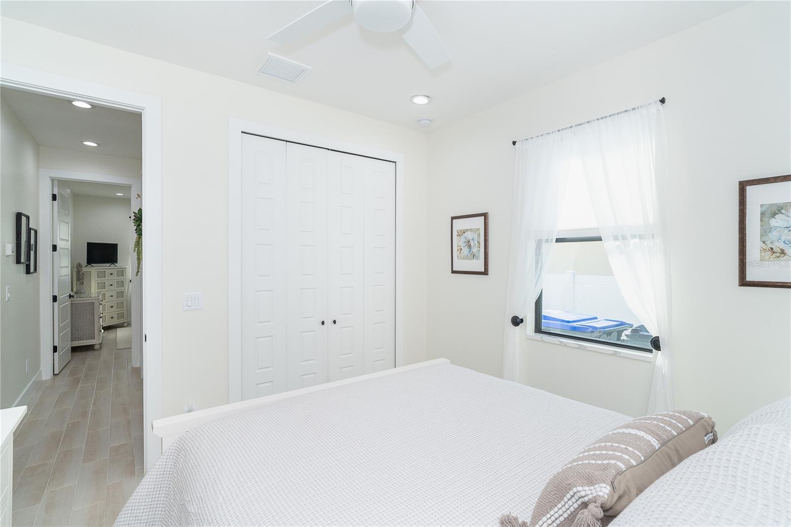 Image 44 of 52 For 2440 Cliff Street