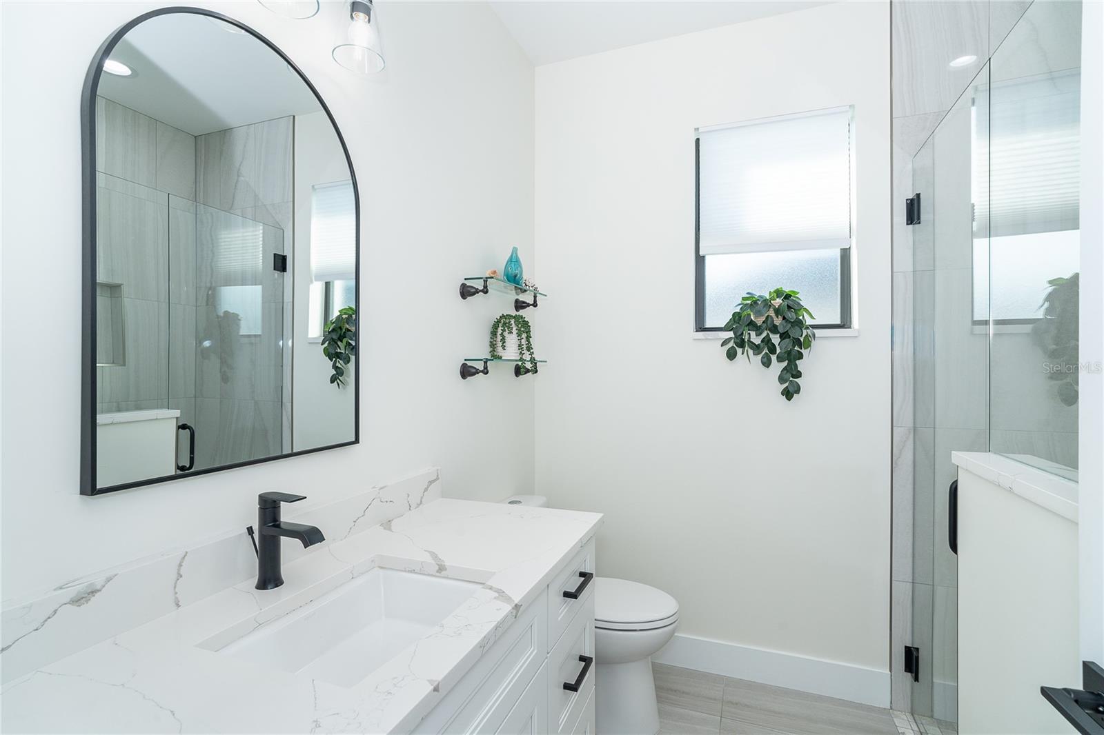 Image 45 of 52 For 2440 Cliff Street