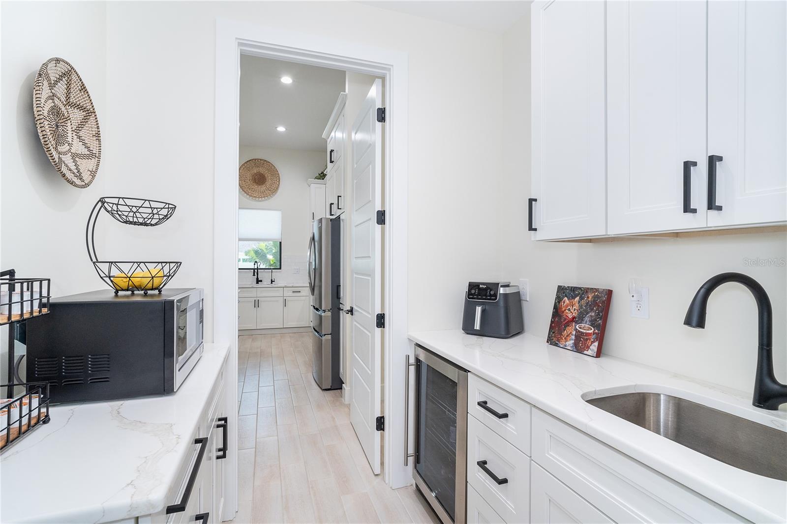 Image 48 of 52 For 2440 Cliff Street