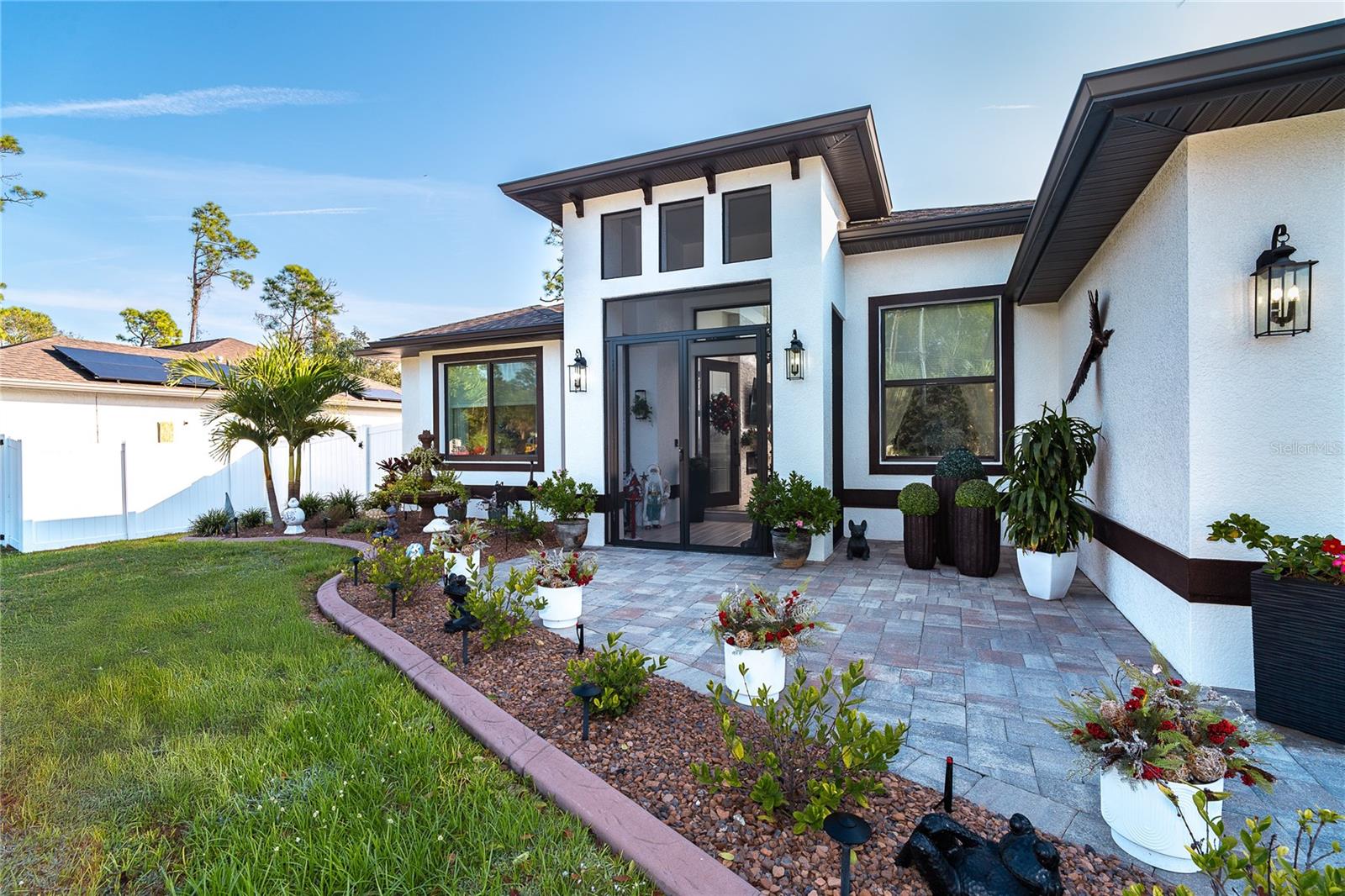 Image 6 of 52 For 2440 Cliff Street