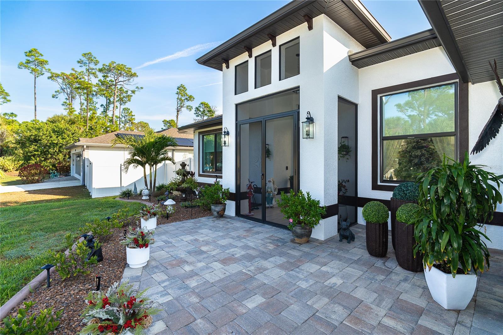 Image 7 of 52 For 2440 Cliff Street