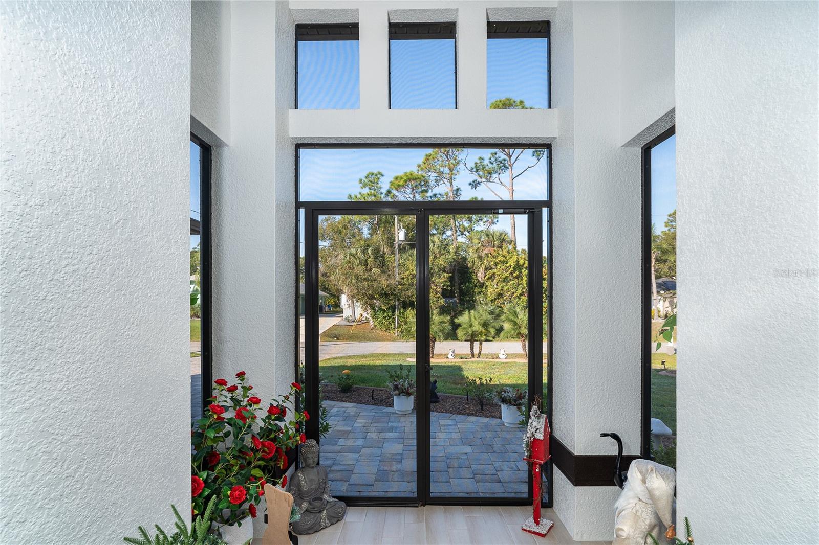 Image 8 of 52 For 2440 Cliff Street