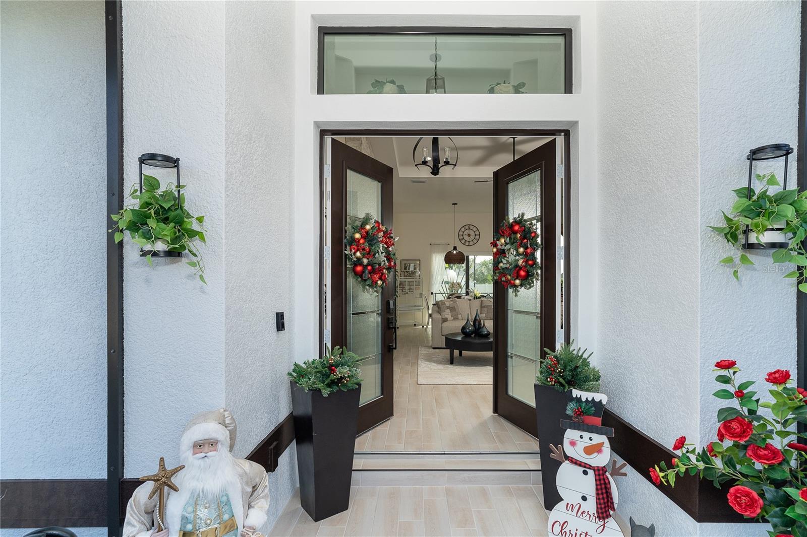 Image 9 of 52 For 2440 Cliff Street