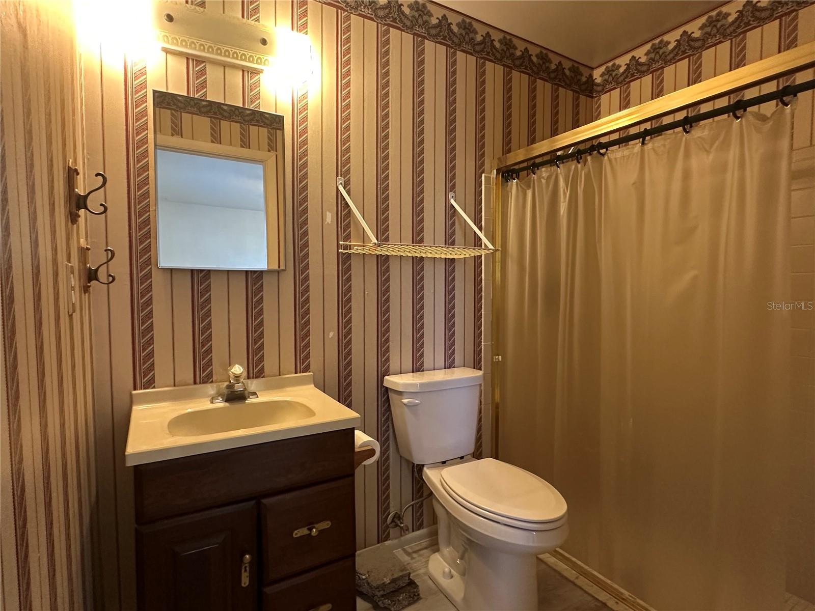 Image 5 of 15 For 8100 Pickwick Road