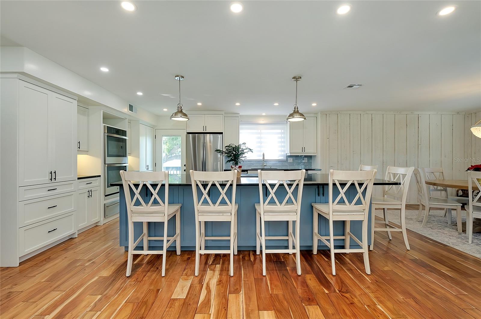 Image 10 of 48 For 1089 Bayshore Drive