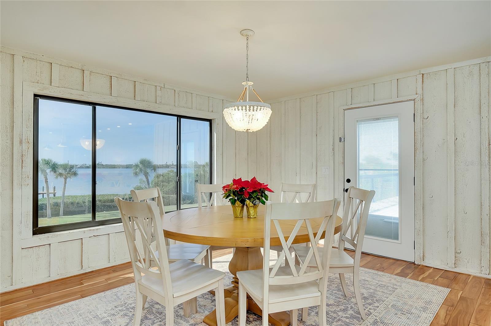 Image 14 of 48 For 1089 Bayshore Drive