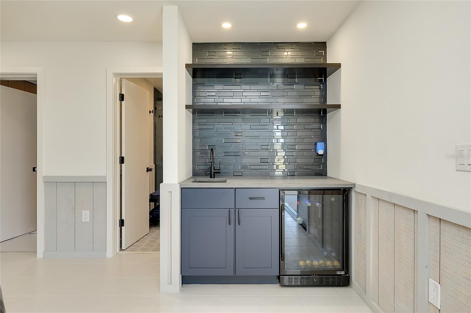 Image 28 of 48 For 1089 Bayshore Drive