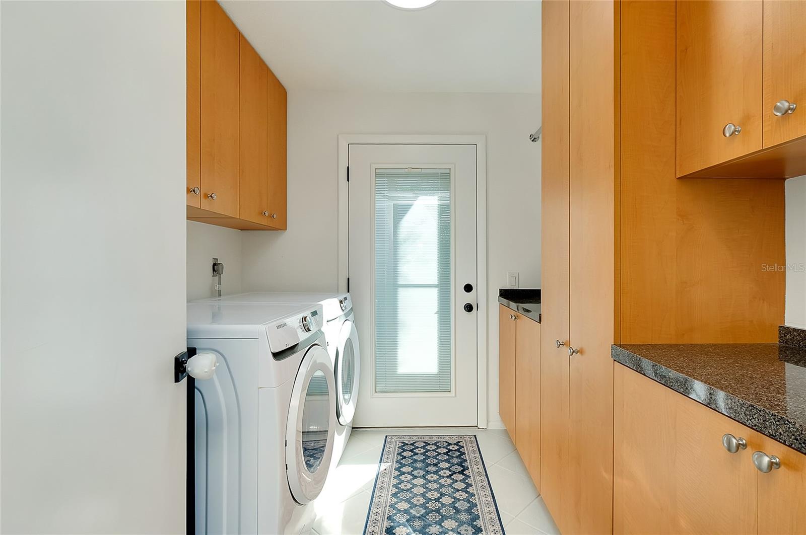 Image 30 of 48 For 1089 Bayshore Drive