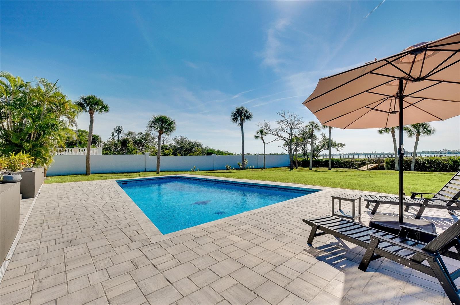 Image 31 of 48 For 1089 Bayshore Drive