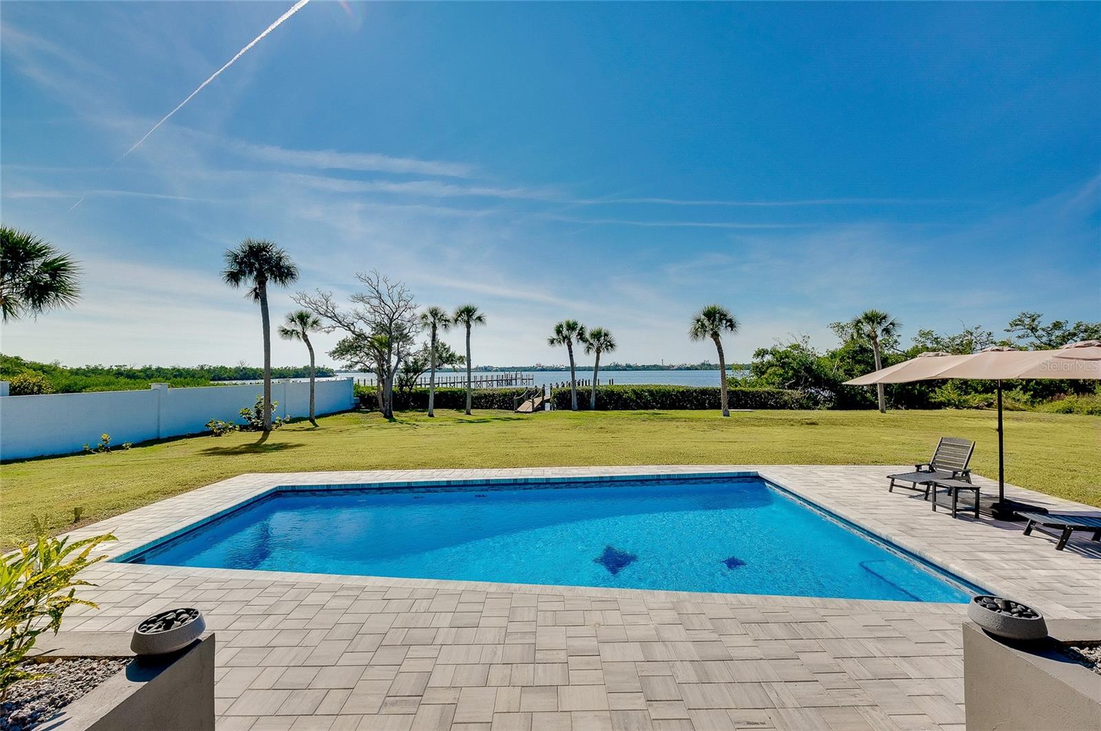 Image 37 of 48 For 1089 Bayshore Drive