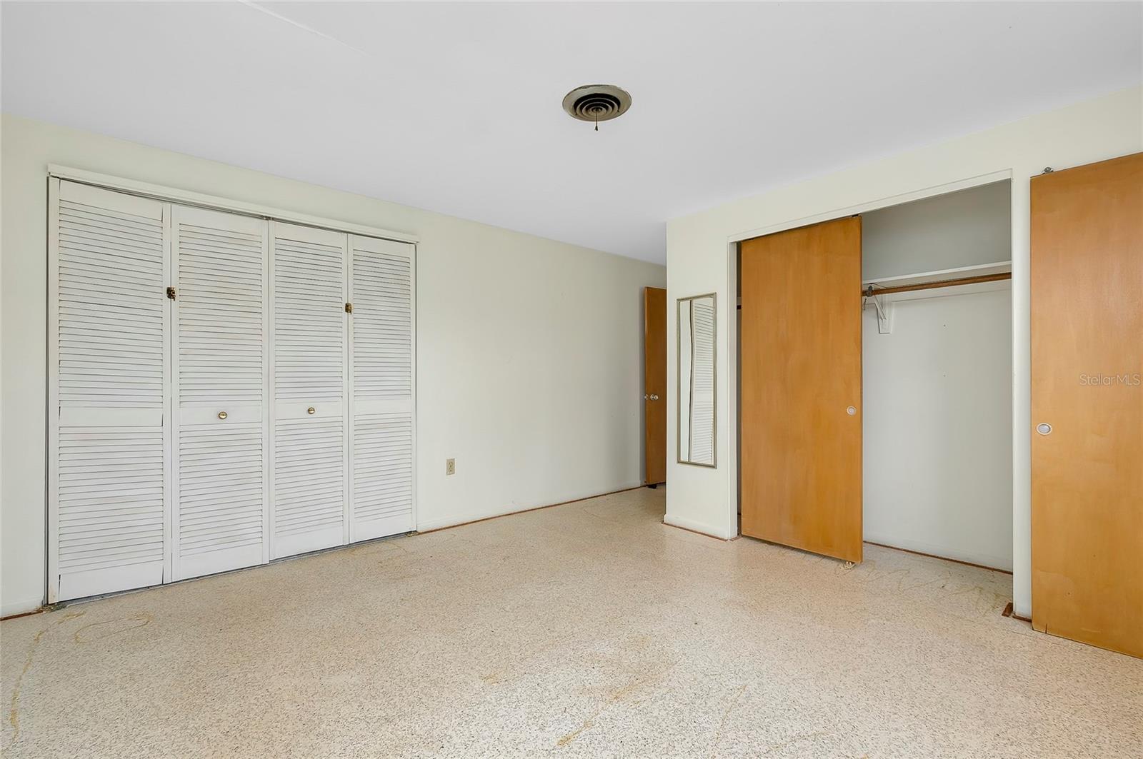 Image 26 of 42 For 114 Venice East Boulevard