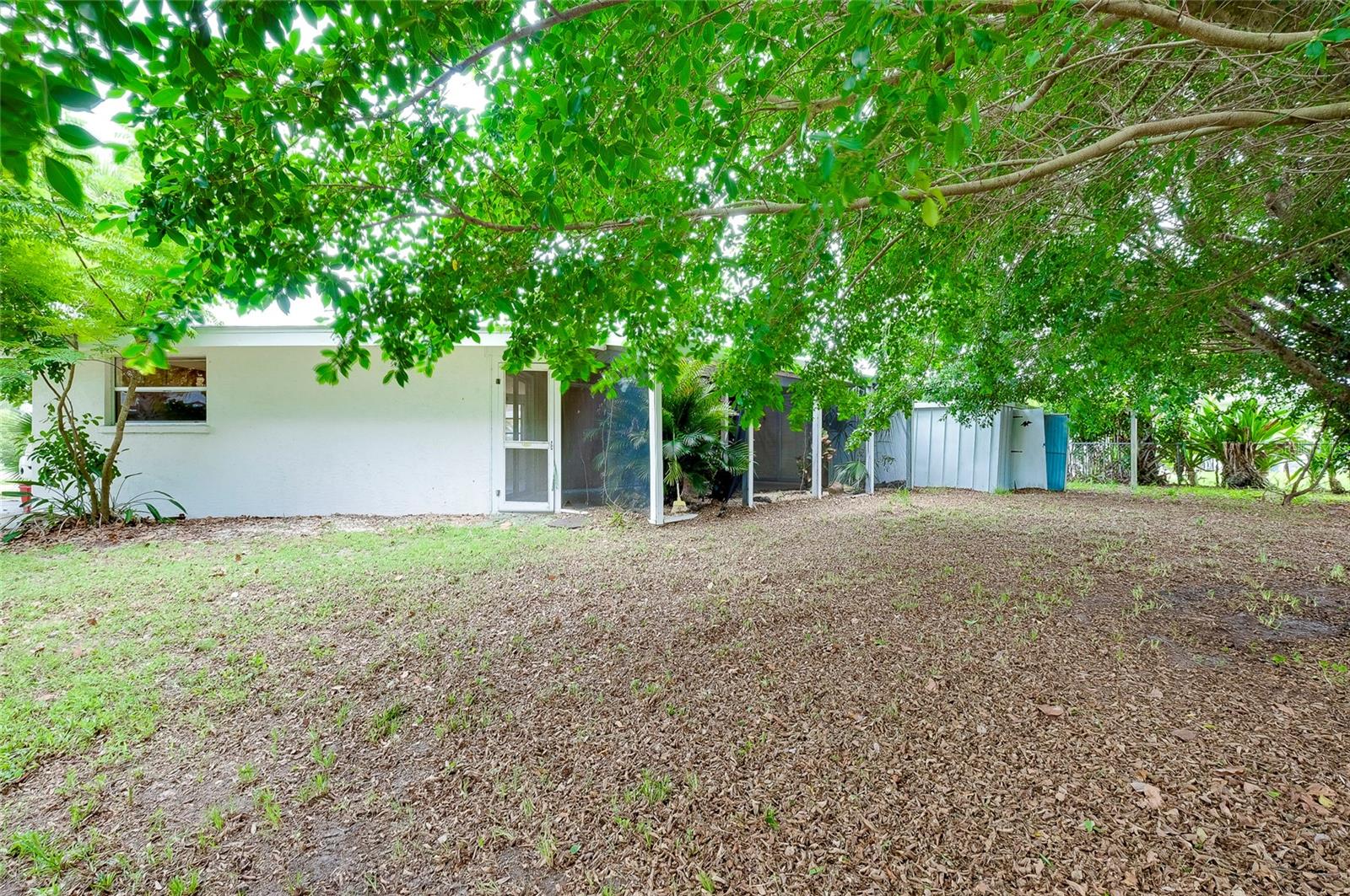 Image 31 of 42 For 114 Venice East Boulevard