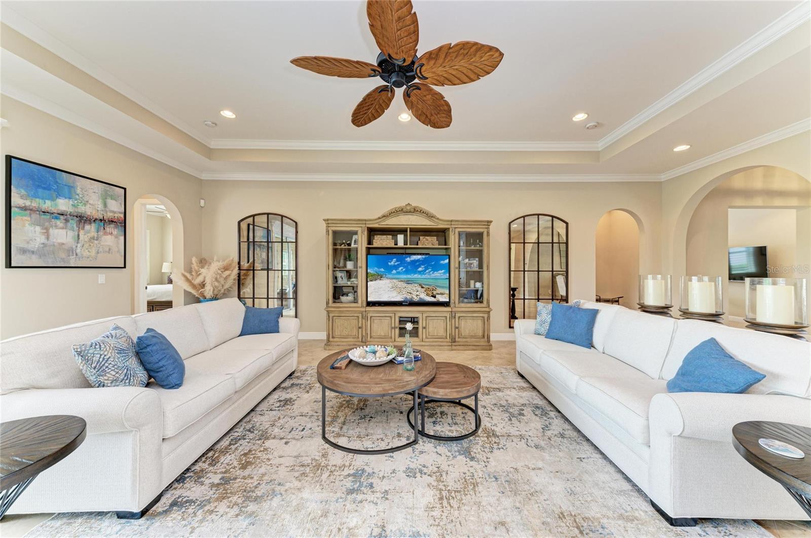 Image 16 of 96 For 293 Martellago Drive