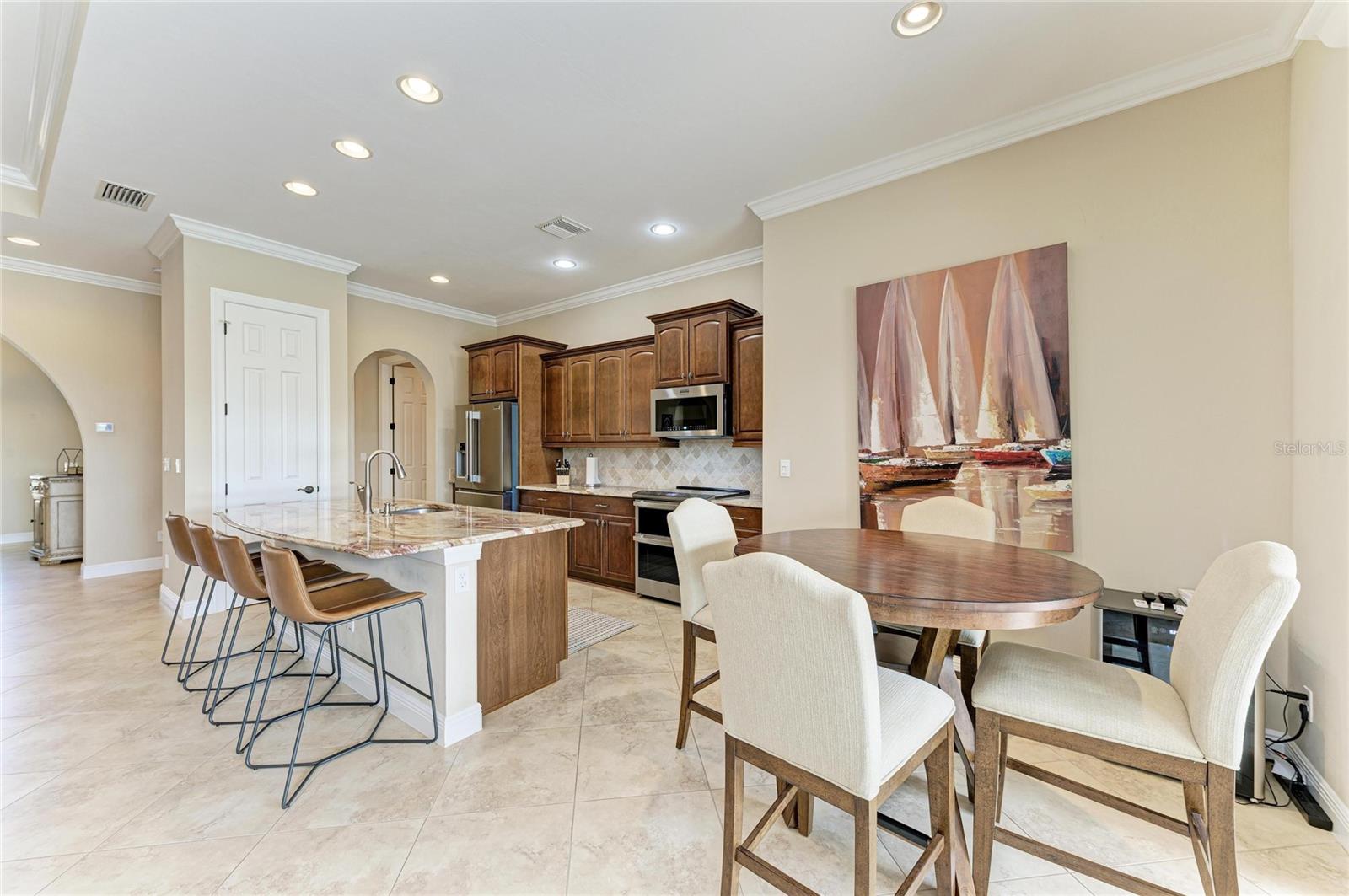 Image 19 of 96 For 293 Martellago Drive