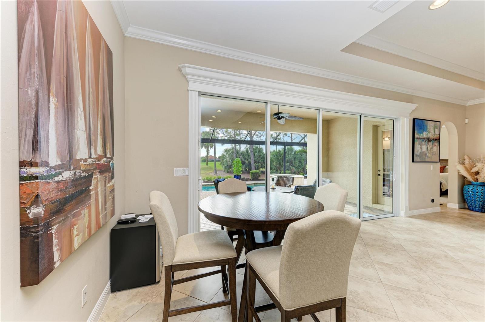 Image 20 of 96 For 293 Martellago Drive