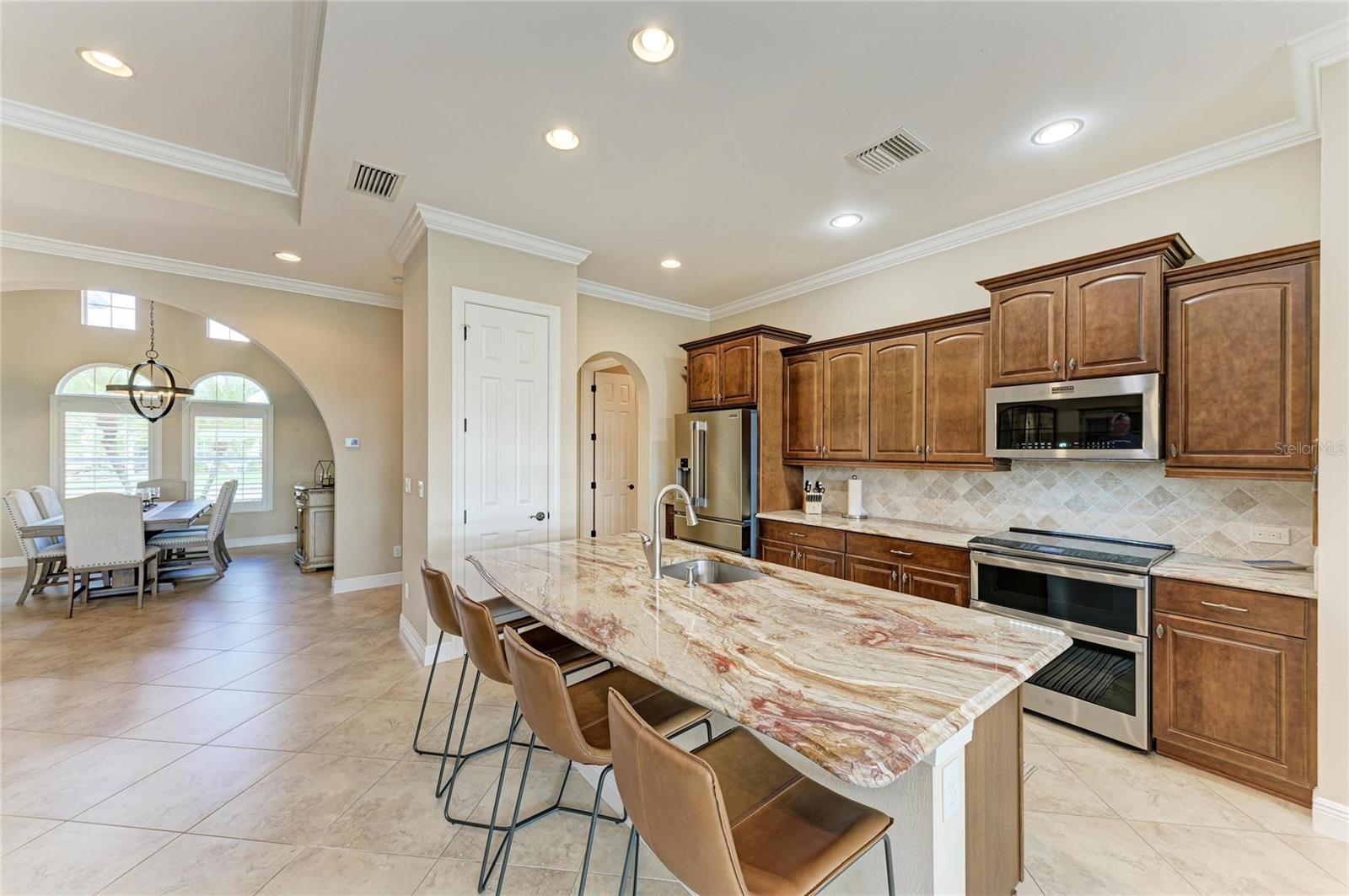 Image 23 of 96 For 293 Martellago Drive