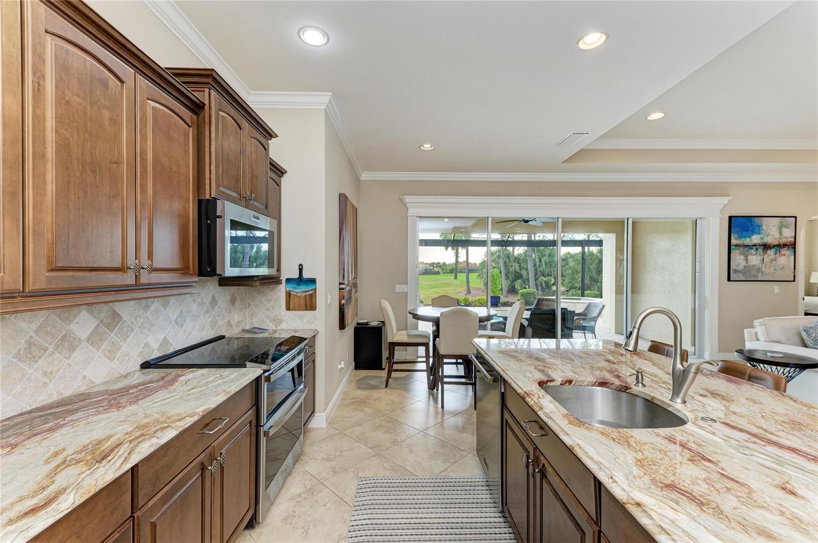 Image 27 of 96 For 293 Martellago Drive