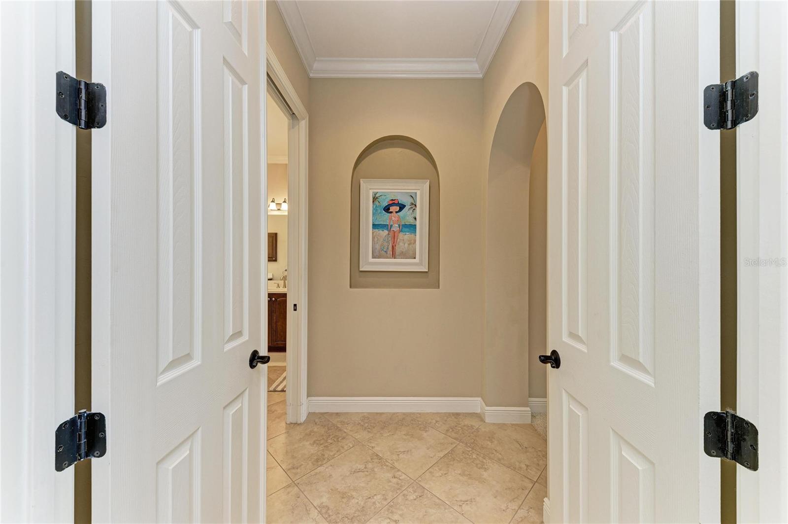 Image 29 of 96 For 293 Martellago Drive