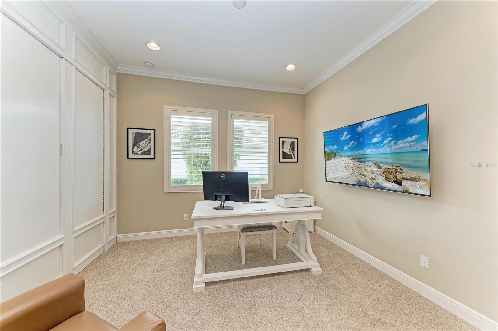 Image 36 of 96 For 293 Martellago Drive