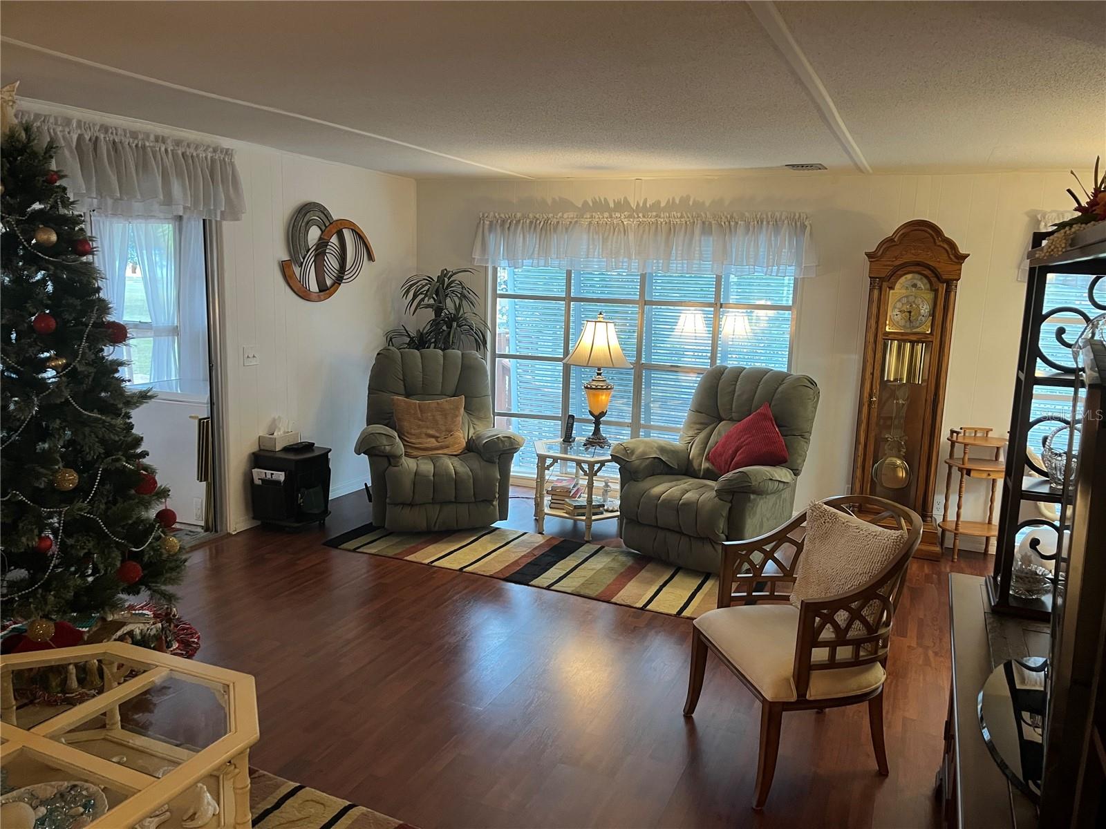 Image 11 of 46 For 798 Grado Drive