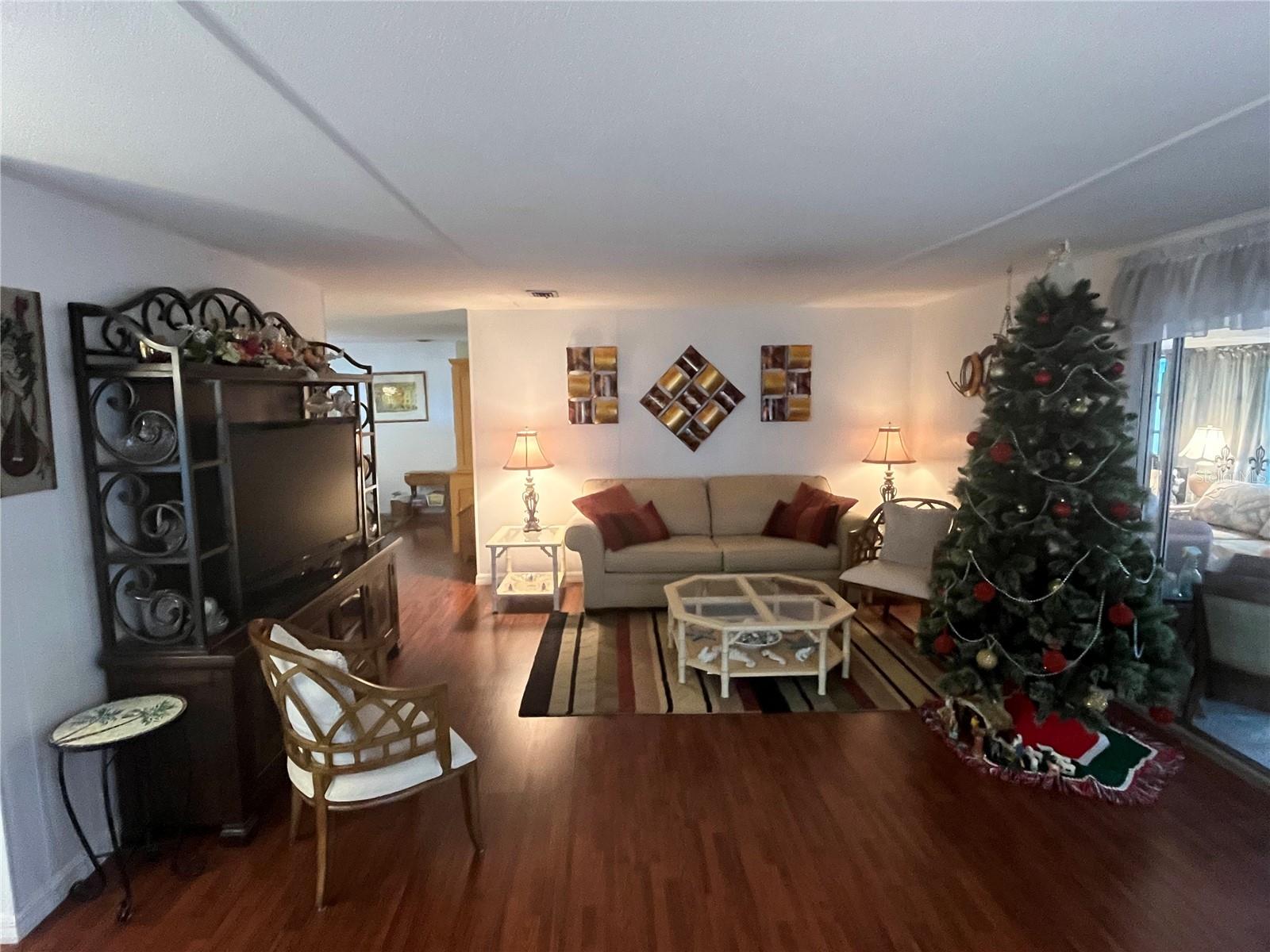 Image 25 of 46 For 798 Grado Drive