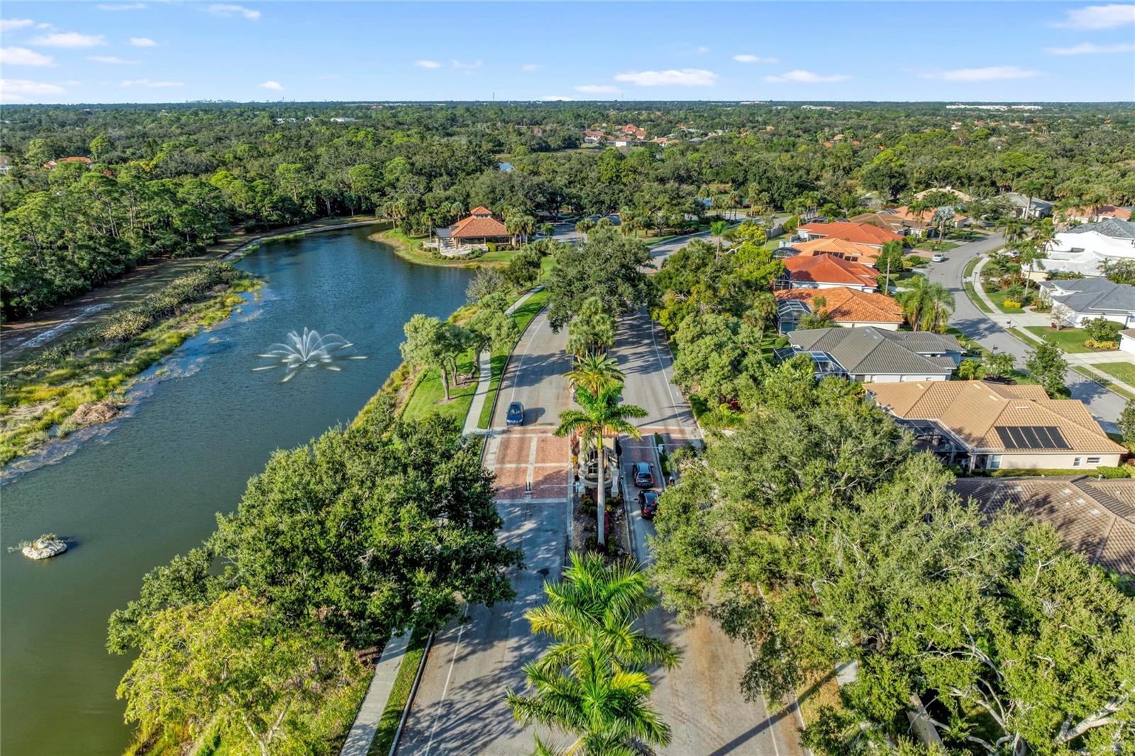 Image 64 of 91 For 5098 Hanging Moss Lane