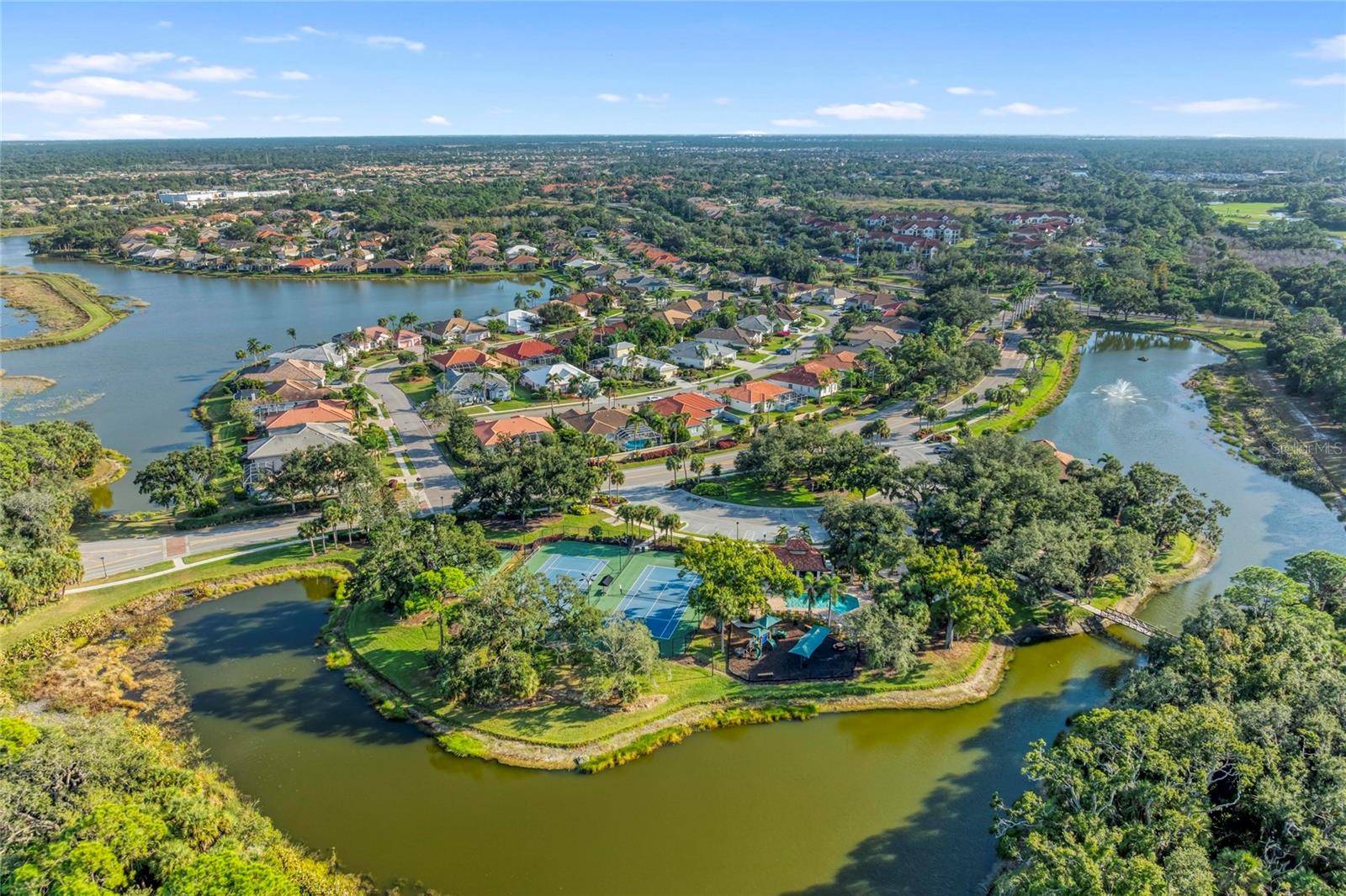 Image 66 of 91 For 5098 Hanging Moss Lane