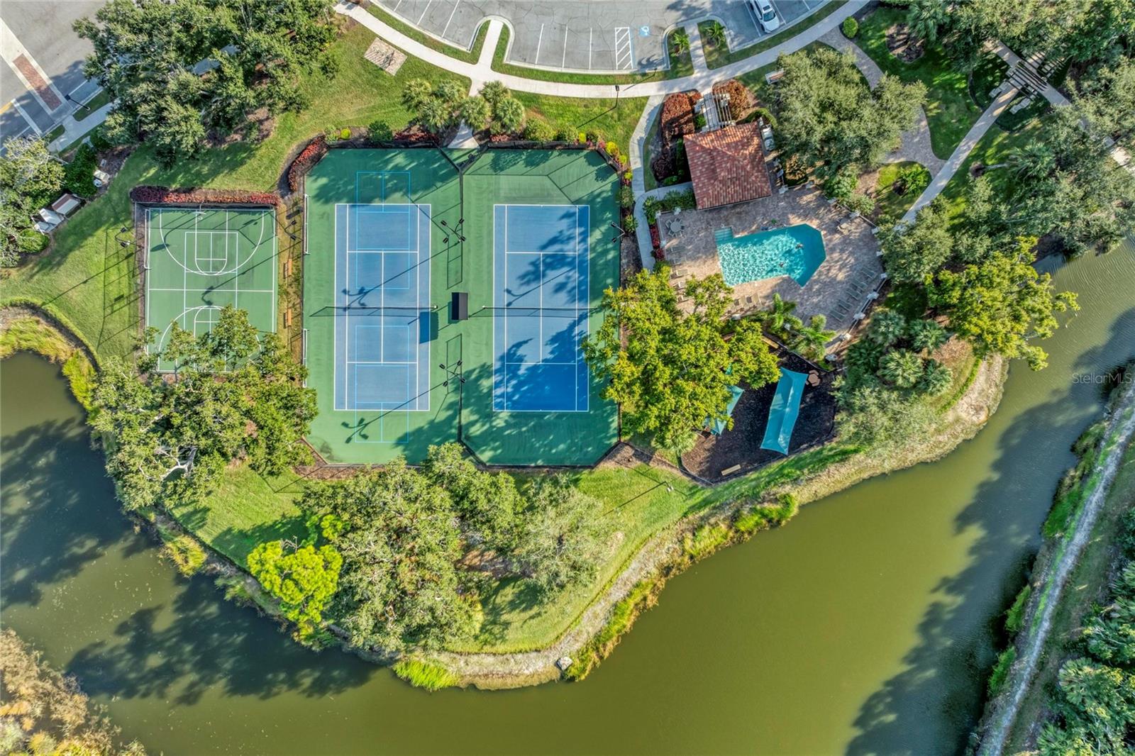 Image 69 of 91 For 5098 Hanging Moss Lane