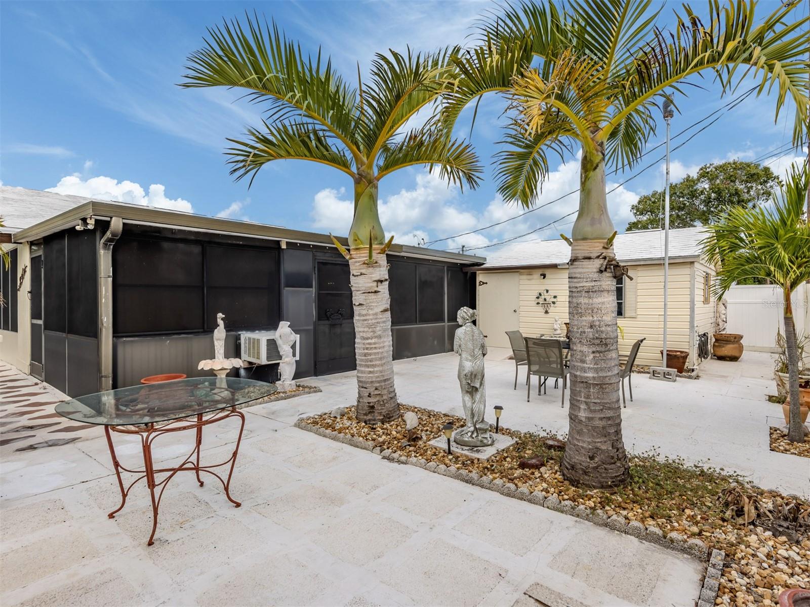 Image 19 of 36 For 1028 Lillian Street